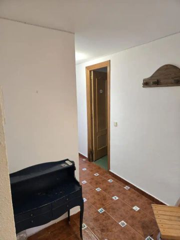 Piso de alquiler en Calle Cruz, Sol - Photo 2