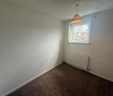3 bedroom house to rent - Photo 3