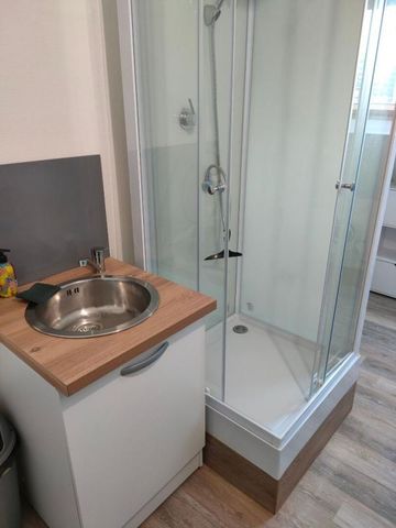 Location Appartement 1 pièce 8m² LE HAVRE 76600 - Photo 2
