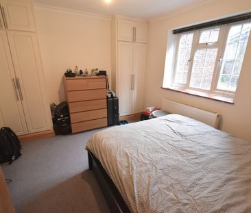 2 Bed Flat, Dunn Street, E8 - Photo 4