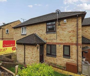 Cairnside, Buckinghamshire, HP13 - Photo 2