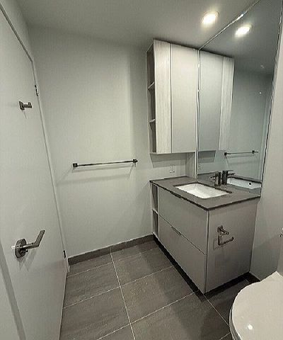 For Lease - 1 Fairview Road Unit# 517, Mississauga, Ontario - Photo 4