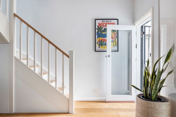 16 Victoria Street, Paddington - Photo 1