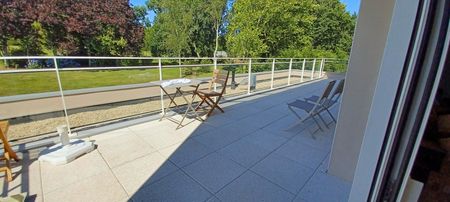 Location Appartement 3 pièces 79m² - Photo 5