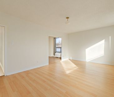 For Lease - 822 St Clair Avenue Unit# 2, Toronto, Ontario - Photo 2
