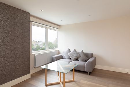 1 Bed Flat, Gainsborough House, E14 - Photo 3