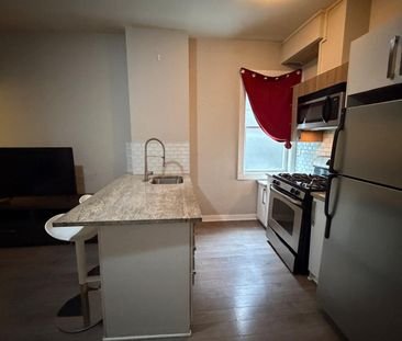 178 Clarence St - Photo 1