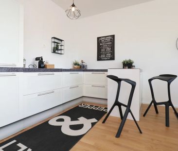 MIETKAUF: DG-Wohnung mit großzügiger Terrasse - Photo 1