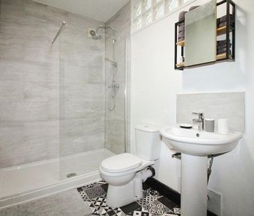 1 bedroom in a house share to rent - Photo 6