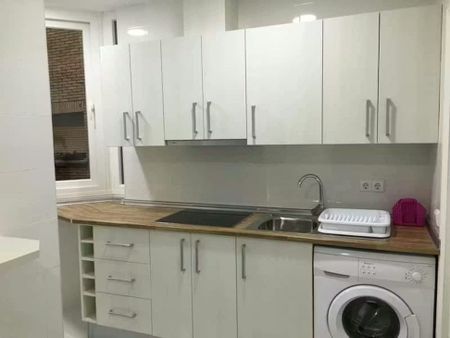 Ronda de Valencia, Madrid, Community of Madrid 28012 - Photo 5