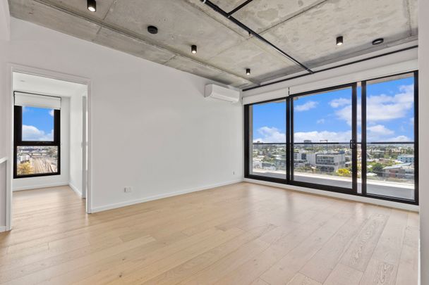 Setting a Benchmark for Luxury! - Photo 1