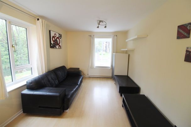 St Pauls Court, Reading, RG1 6HF - Photo 1