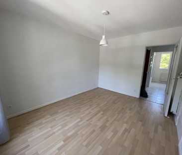 Location Appartement 1 pièce 27m² CLERMONT FERRAND 63000 - Photo 3