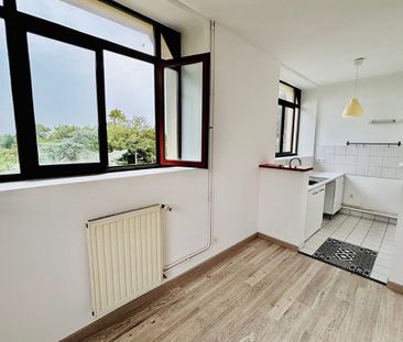 DERNIER ÉTAGE - APPARTEMENT 3 PIÈCES LA BAULE LES PÏNS - Photo 2