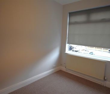 2 bedroom house - terraced to rent - Photo 5