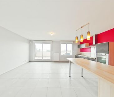 Location Appartement 2 pièces 46m² VALENCE 26000 - Photo 2