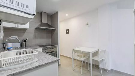 Carrer Justo Vilar, Valencia, Valencian Community 46011 - Photo 4