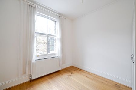 3 bedroom flat to rent - Photo 5