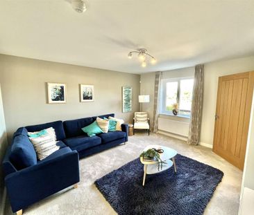 3 bedroom semi-detached house to rent - Photo 3