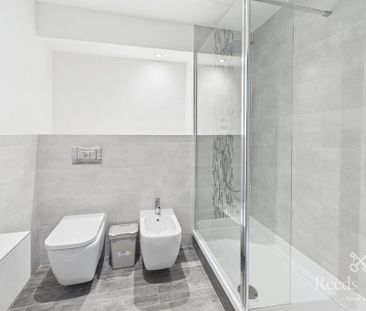 2 bedroom apartment to rent - Photo 4