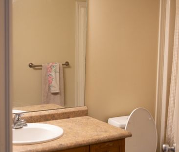 For Lease - 803 Wild Rose Lane, London North, Ontario - Photo 5