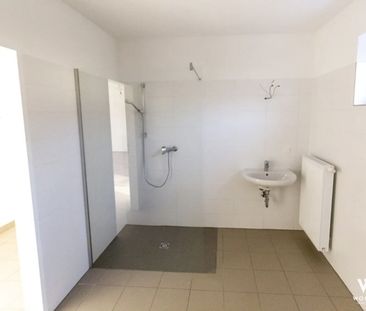 Charmante Zweizimmerwohnung zu mieten! Balkon - Aufzug! - Foto 4