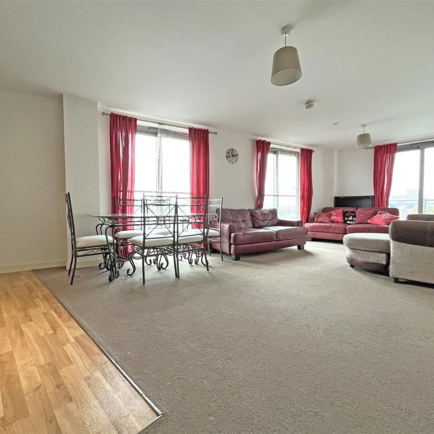 2 bedroom Apartment to rent - Photo 1