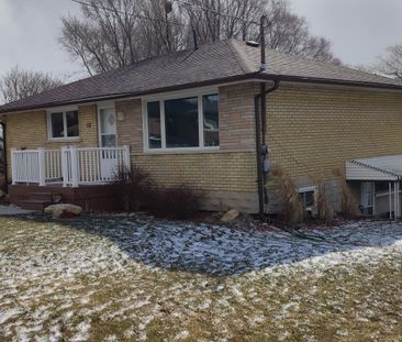For Lease - 30 William Street Unit# Upper, Guelph, Ontario - Photo 2