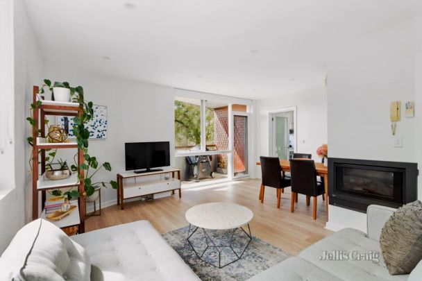 2 Bed, 1 Bath - Photo 1