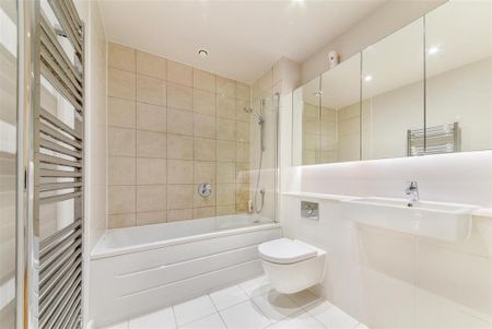 3 bedroom maisonette to rent - Photo 2