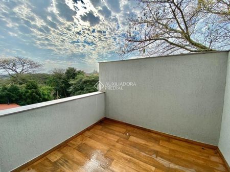 Casa com 4 quartos e 600m² para alugar em Espírito Santo, Porto Alegre. - Photo 3