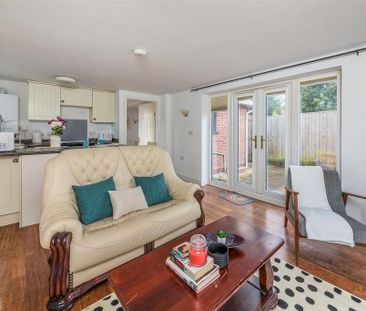 1 bedroom property to rent - Photo 1