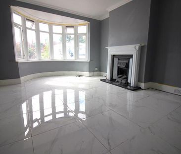 3 bedroom semi-detached house to rent - Photo 3