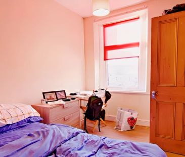 2 Bed 1 Bath - Photo 4