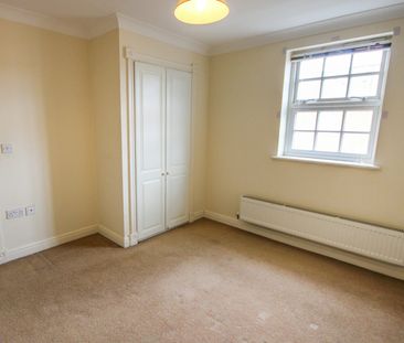 Flat to rent on - Photo 5