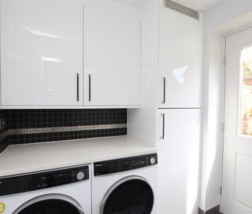 4 bedroom House To Let - Photo 5