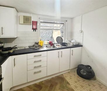 1 bedroom in a house share to rent - Photo 5