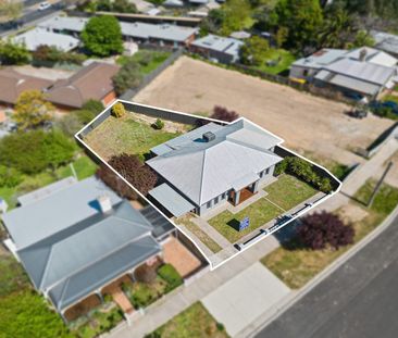Stylish Family Living in the Heart of Kennington - Photo 1