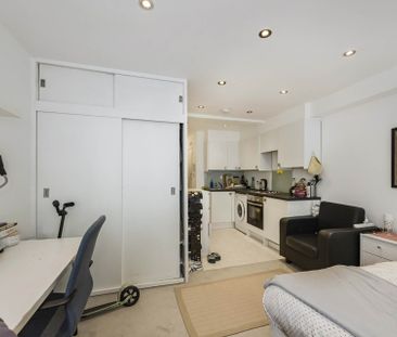 Price £1,550 pcm - Available 28/11/2025 - Furnished - Photo 5