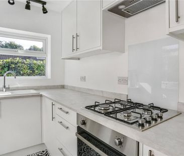 3 bedroom terraced house to rent - Photo 3