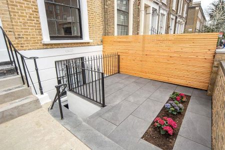 6 bedroom terraced house to rent - Photo 5