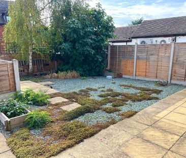 2 bedroom end of terrace house to rent - Photo 3