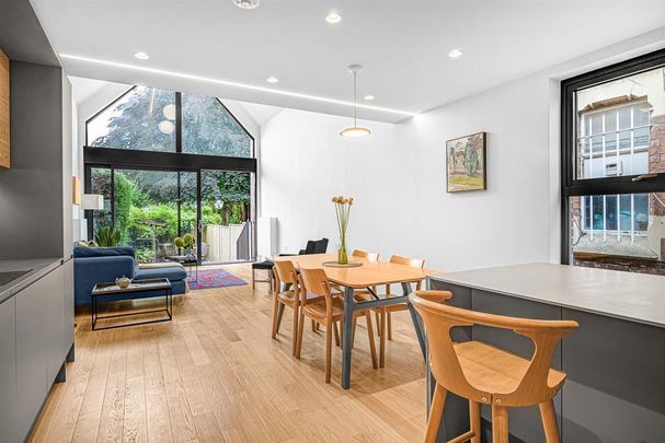 4 bedroom detached house to rent - Photo 1