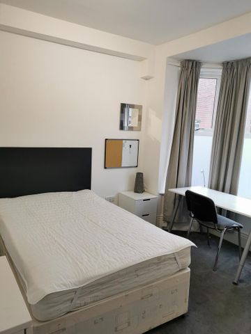 5 bedroom house to rent - Photo 4