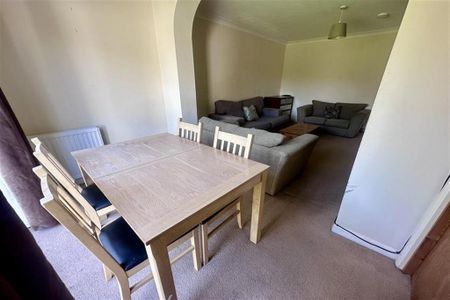4 bedroom terraced house to rent - Photo 2