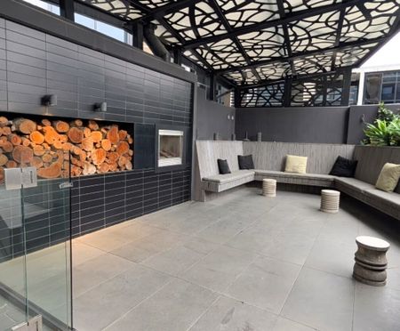 North Melbourne - Photo 5