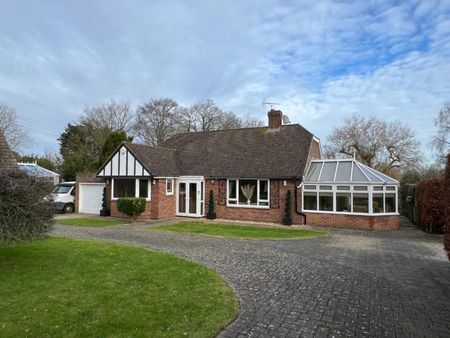 Berwick Lane, Lympne, Hythe - Photo 2