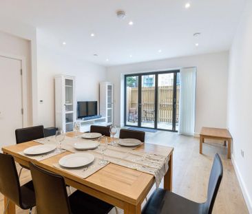 4 bedroom terraced house to rent - Photo 2