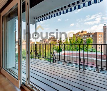 Penthouse for rent in Madrid (Chamartin) - Photo 2