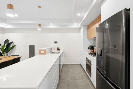 33A McLaren Crescent, Pearce ACT 2607 - Townhouse For Rent | Domain - Photo 2